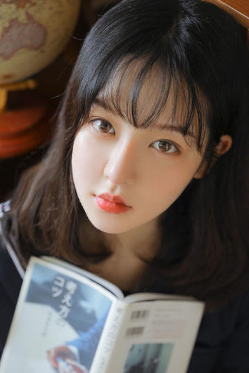 韩国前第一夫人被拘押